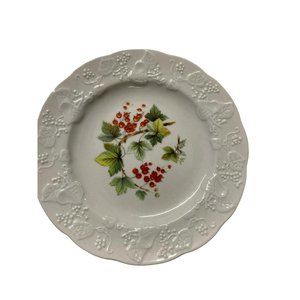 Vintage Lierre Lauvage CNP france 6.5" dessert plate holly berries? fruit lace e